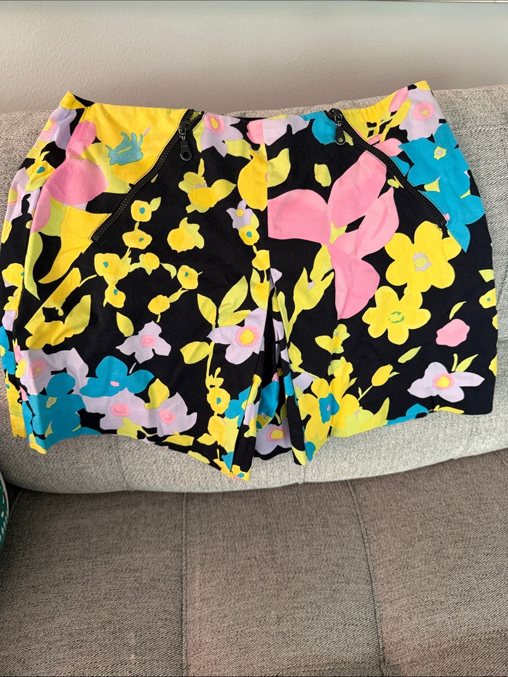 Cache Floral High-Waist Shorts in Black, Yellow, Pink & Blue